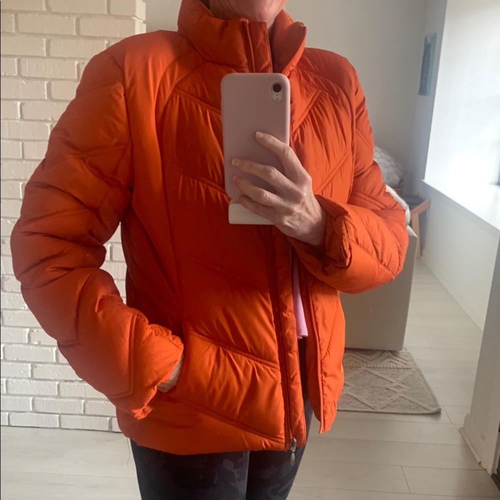 UT BURNT Orange Puffer Jacket with High Collar and Water-Resistant Finish